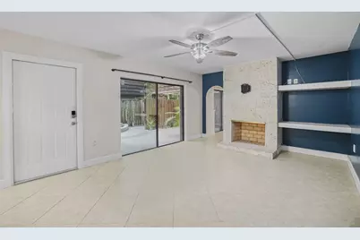 617 6th Lane, Palm Beach Gardens, FL 33418 - Photo 9