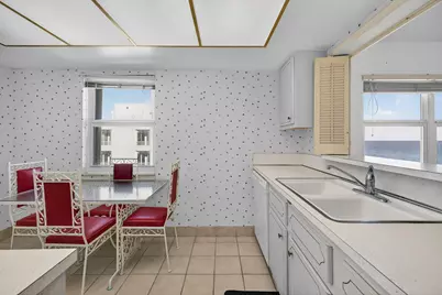 1069 Hillsboro Mile, Unit #802, Hillsboro Beach, FL 33062 - Photo 9