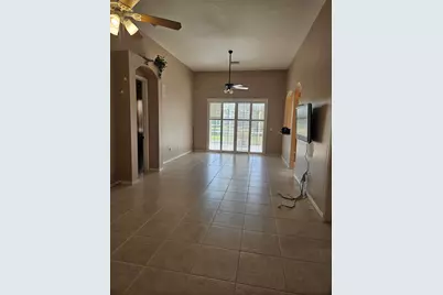 397 SW Lakeforest Way N, Port Saint Lucie, FL 34986 - Photo 5