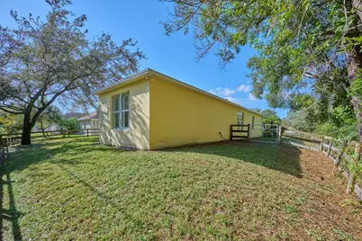 9086 107th Court, Vero Beach, FL 32967 - Photo 67