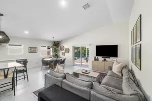 4020 NW 2nd Ct, Delray Beach, FL 33445 - Photo 13