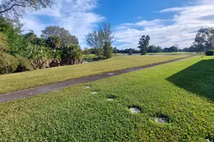 1203 Lakeview Dr E, Royal Palm Beach, FL 33411 - Photo 29