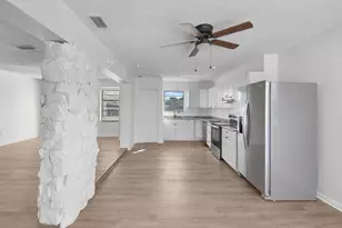 750 SW Lakehurst Dr, Port Saint Lucie, FL 34983 - Photo 7