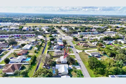 750 SW Lakehurst Drive, Port Saint Lucie, FL 34983 - Photo 37