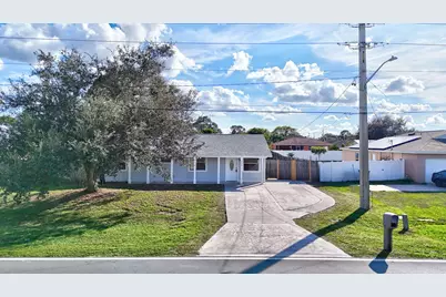 750 SW Lakehurst Drive, Port Saint Lucie, FL 34983 - Photo 5