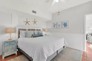 351 10th St, Key Colony Beach, FL 33051 - Photo 43