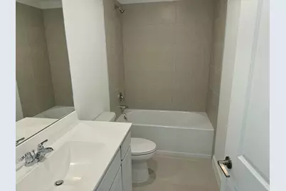 10509 NW Suncrest Lp, Port Saint Lucie, FL 34987 - Photo 7