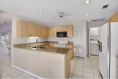 7876 Glen Garry Lane, Delray Beach, FL 33446 - Photo 7