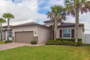 8010 NW Greenbank Cir, Port Saint Lucie, FL 34987 - Photo 3