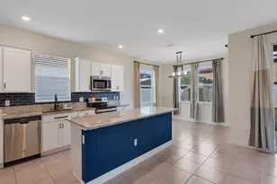 8010 NW Greenbank Cir, Port Saint Lucie, FL 34987 - Photo 7