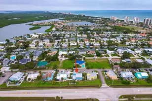 902 Shorewinds Dr, Hutchinson Island, FL 34949 - Photo 27