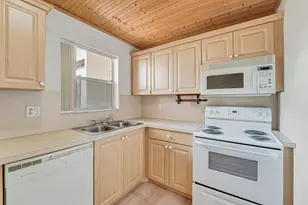 199 Lake Carol Dr, West Palm Beach, FL 33411 - Photo 9