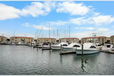 8 Harbour Isle Drive E, Unit #Ph5, Fort Pierce, FL 34949 - Photo 9