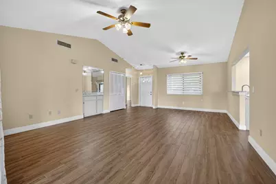 160 Ramblewood Circle, Royal Palm Beach, FL 33411 - Photo 5