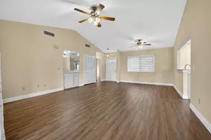 160 Ramblewood Cir, Royal Palm Beach, FL 33411 - Photo 5