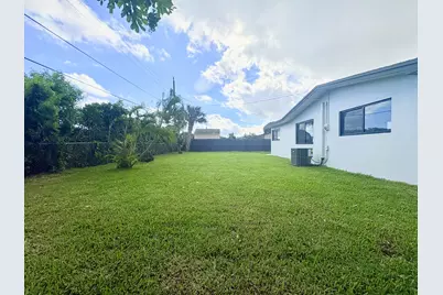 356 Lanier Drive, Palm Springs, FL 33461 - Photo 13