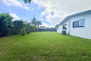 356 Lanier Dr, Palm Springs, FL 33461 - Photo 13