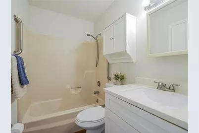 25 Pine Arbor Lane, Unit #104, Vero Beach, FL 32962 - Photo 13