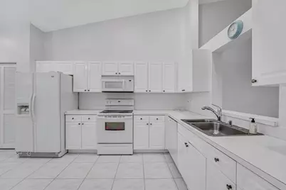 7043 Summer Tree Drive, Boynton Beach, FL 33437 - Photo 17