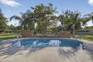 16318 E Glasgow Dr, The Acreage, FL 33470 - Photo 43