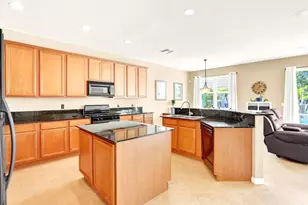 108 Devonshire Cir, Royal Palm Beach, FL 33414 - Photo 11