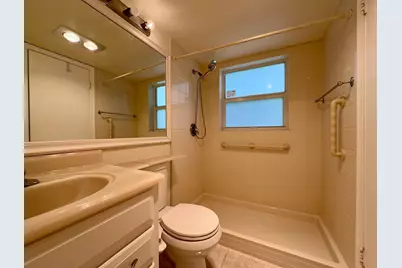 379 Northampton S, West Palm Beach, FL 33417 - Photo 5