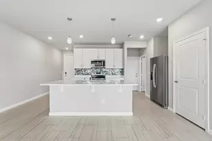 373 Salisbury Cir, Fort Pierce, FL 34982 - Photo 9