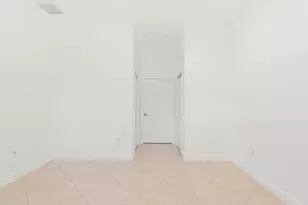 9353 Rodeo Dr, Lake Worth, FL 33467 - Photo 9