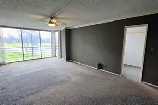 555 Oaks Ln, Pompano Beach, FL 33069 - Photo 7