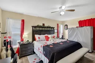 943 SE Brookedge Ave E, Port Saint Lucie, FL 34983 - Photo 11