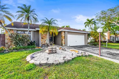 1373 SW 151st Avenue, Sunrise, FL 33326 - Photo 3