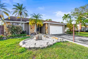 1373 SW 151st Ave, Sunrise, FL 33326 - Photo 3