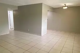 2100 Springdale Blvd, Palm Springs, FL 33461 - Photo 3