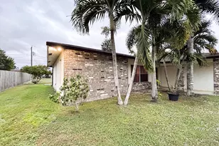 1941 SE Aires Ln, Port Saint Lucie, FL 34984 - Photo 27