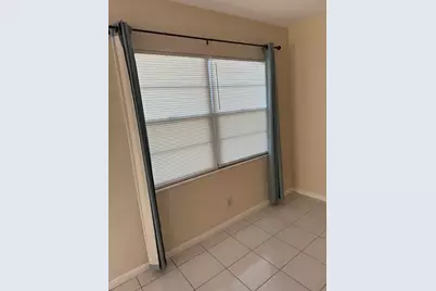 186 Suffolk E, Boca Raton, FL 33434 - Photo 5