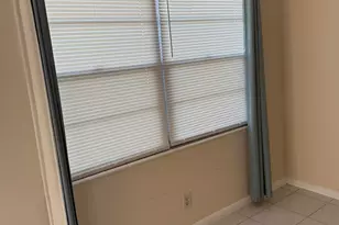 186 Suffolk E, Boca Raton, FL 33434 - Photo 5