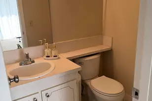 186 Suffolk E, Boca Raton, FL 33434 - Photo 17