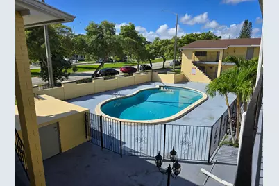 2285 NE 172nd Street, Unit #8, North Miami Beach, FL 33160 - Photo 9