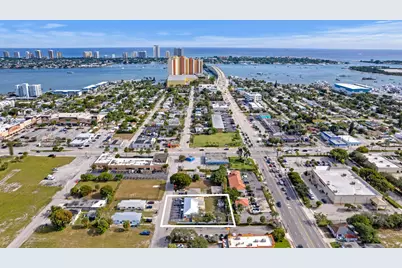 49 W 27th Street, Riviera Beach, FL 33404 - Photo 9