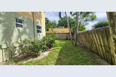 248 NE 12th Street, Unit #2, Delray Beach, FL 33444 - Photo 11