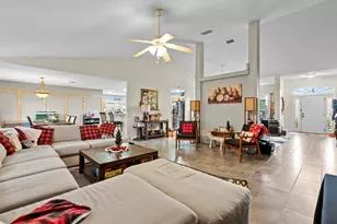 370 SW Tulip Blvd, Port Saint Lucie, FL 34953 - Photo 15