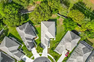 240 NW Bentley Cir, Port Saint Lucie, FL 34986 - Photo 23