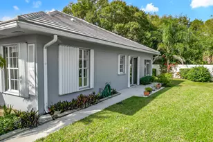 240 NW Bentley Cir, Port Saint Lucie, FL 34986 - Photo 21