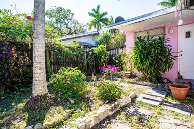 1113 SW 15th Avenue, Fort Lauderdale, FL 33312 - Photo 3