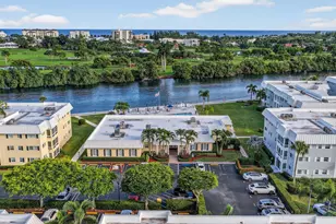 12 Colonial Club Dr, Boynton Beach, FL 33435 - Photo 31