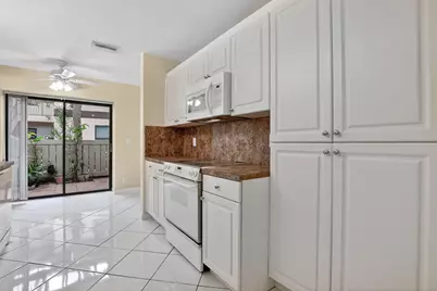 2720 Carambola Circle N, Unit #17104, Coconut Creek, FL 33066 - Photo 13
