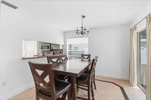 11140 SW 11th Pl, Davie, FL 33324 - Photo 5