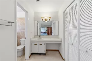 11140 SW 11th Pl, Davie, FL 33324 - Photo 15