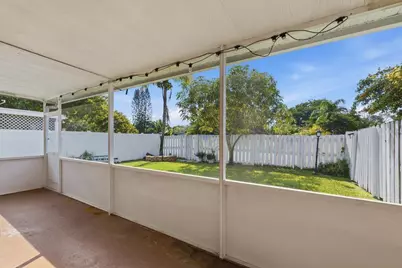 11140 SW 11th Place, Davie, FL 33324 - Photo 19