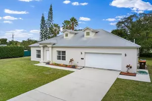 1410 4th Ct, Vero Beach, FL 32960 - Photo 3